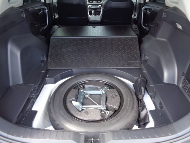 TOYOTA RAV4 4WD 2019