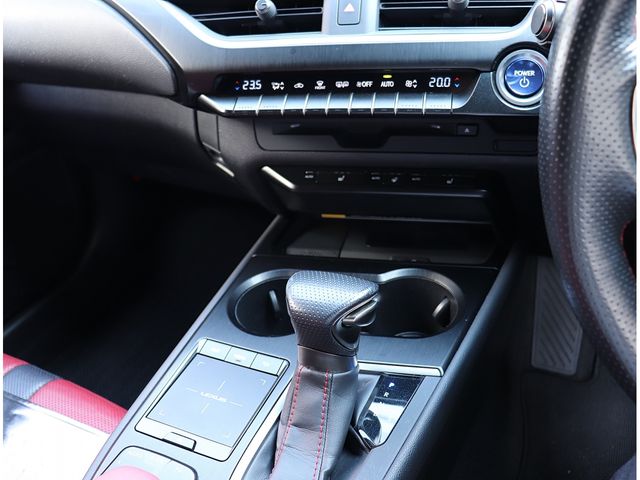 TOYOTA LEXUS UX250h 2020