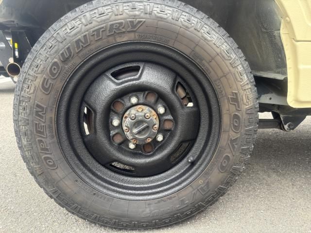 SUZUKI JIMNY 4WD 1996