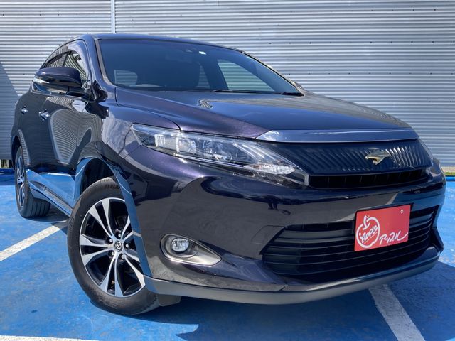 TOYOTA HARRIER 4WD 2016