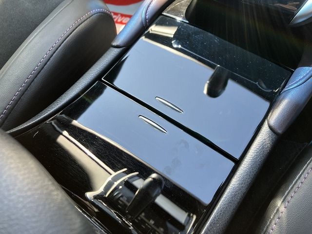 TOYOTA HARRIER 4WD 2016