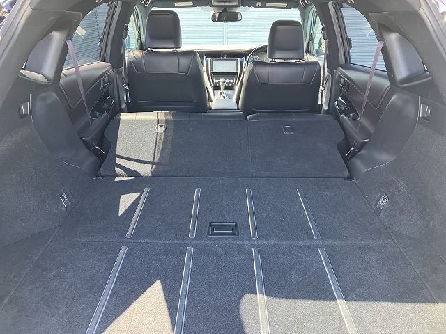 TOYOTA HARRIER 4WD 2016