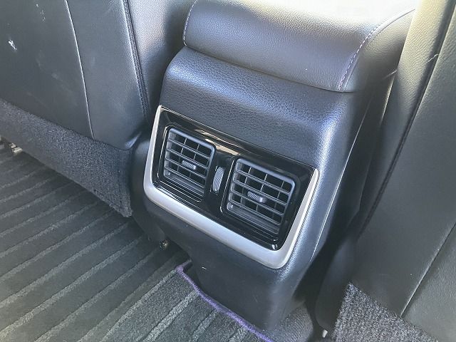 TOYOTA HARRIER 4WD 2016