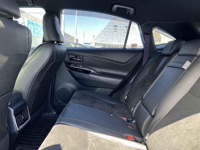 TOYOTA HARRIER 4WD 2016