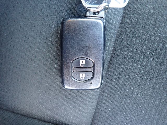 TOYOTA COROLLA AXIO HYBRID 2020