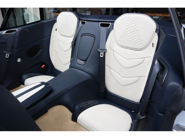 ASTON MARTIN ASTON MARTIN 2020