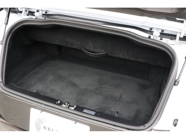 ASTON MARTIN ASTON MARTIN 2020