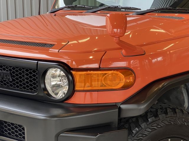 TOYOTA FJ CRUISER 4WD 2013