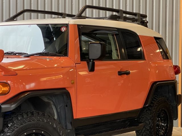 TOYOTA FJ CRUISER 4WD 2013