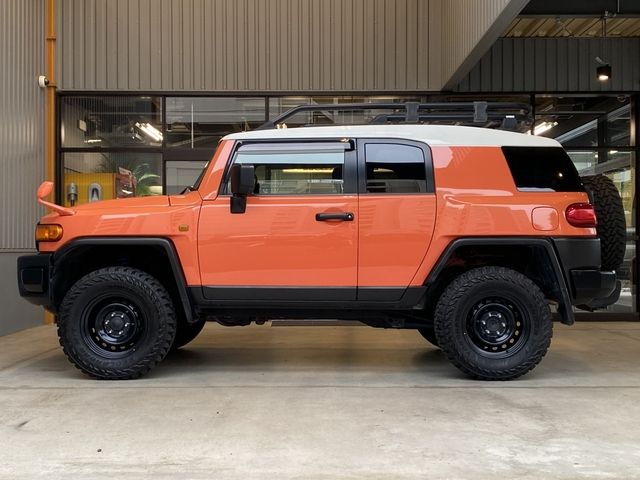 TOYOTA FJ CRUISER 4WD 2013