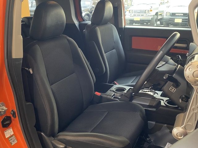 TOYOTA FJ CRUISER 4WD 2013