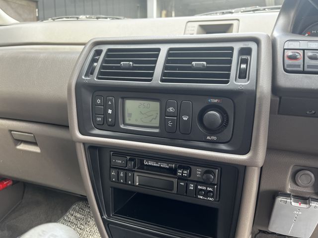 MITSUBISHI CHARIOT 1996