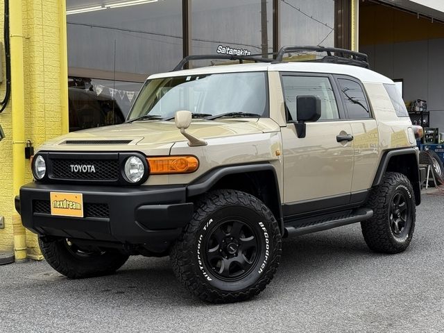 TOYOTA FJ CRUISER 4WD 2013