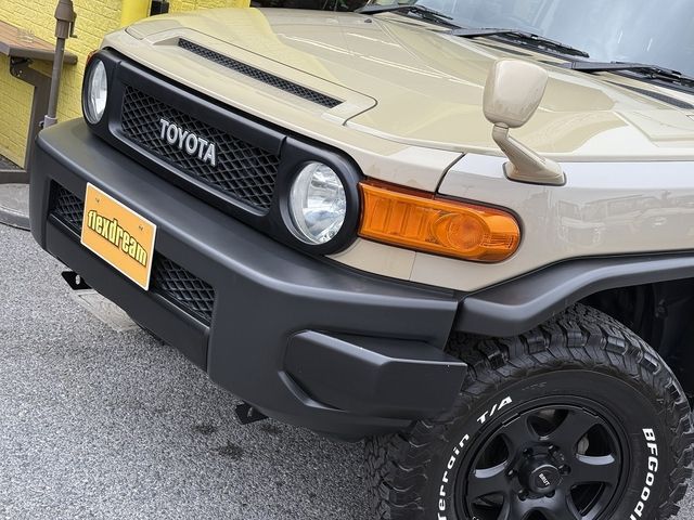 TOYOTA FJ CRUISER 4WD 2013
