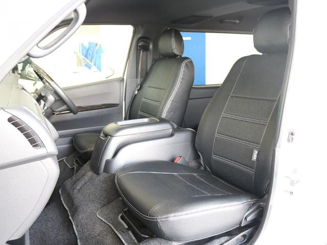 TOYOTA HIACE van 4WD 2021