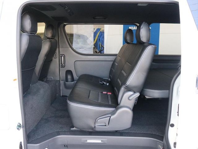 TOYOTA HIACE van 4WD 2021