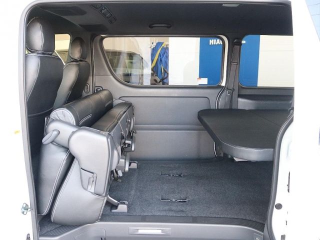 TOYOTA HIACE van 4WD 2021