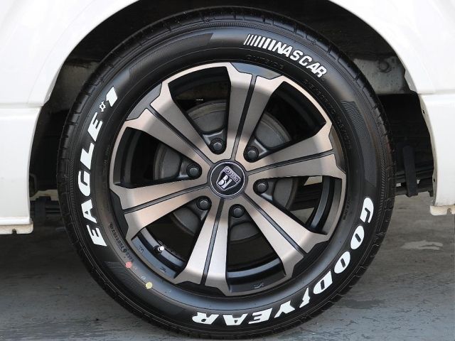 TOYOTA HIACE van 4WD 2021