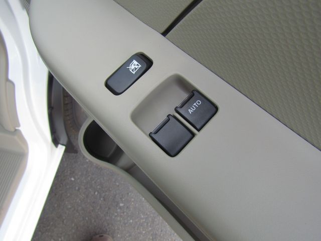 MITSUBISHI MINICAB van 2025