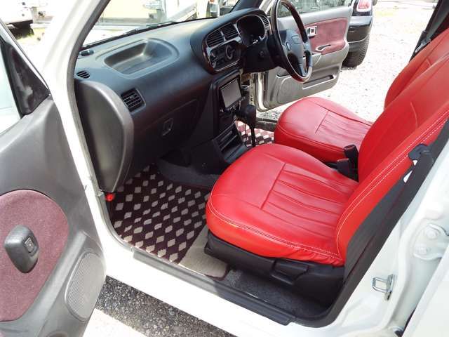 DAIHATSU MIRA GINO 1999