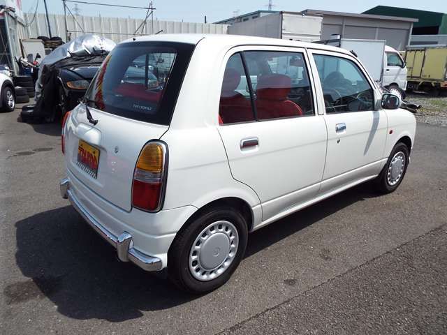 DAIHATSU MIRA GINO 1999