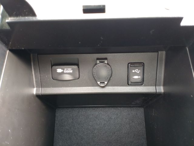 TOYOTA ALPHARD hybrid 4WD 2018