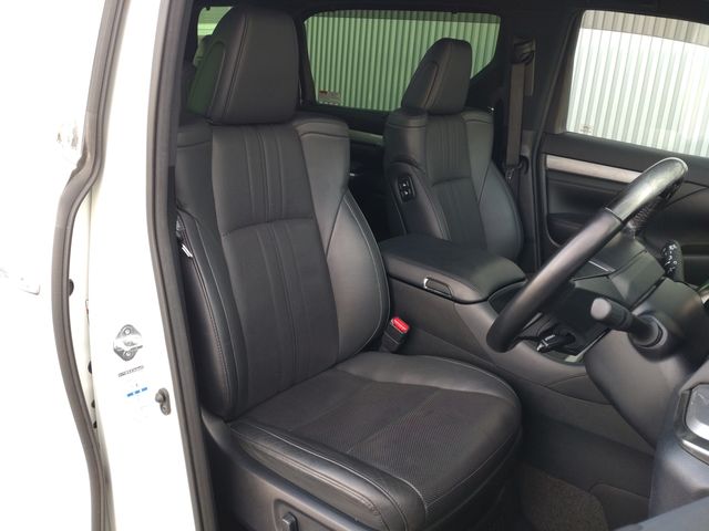 TOYOTA ALPHARD hybrid 4WD 2018