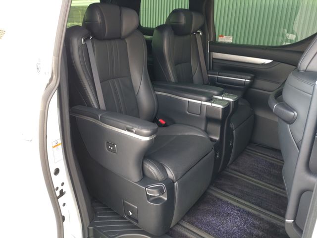 TOYOTA ALPHARD hybrid 4WD 2018