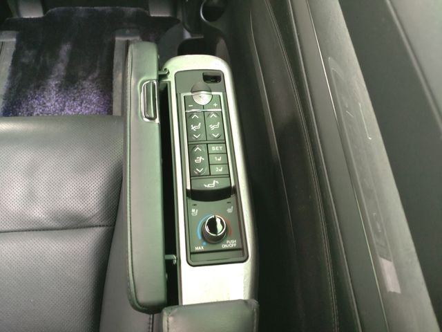 TOYOTA ALPHARD hybrid 4WD 2018