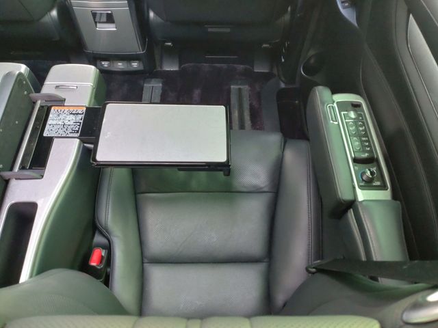 TOYOTA ALPHARD hybrid 4WD 2018