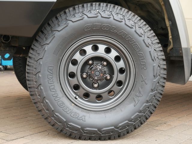 TOYOTA LANDCRUISER van 2015