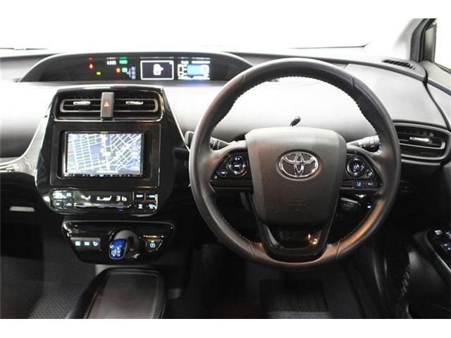 TOYOTA PRIUS 4WD 2020