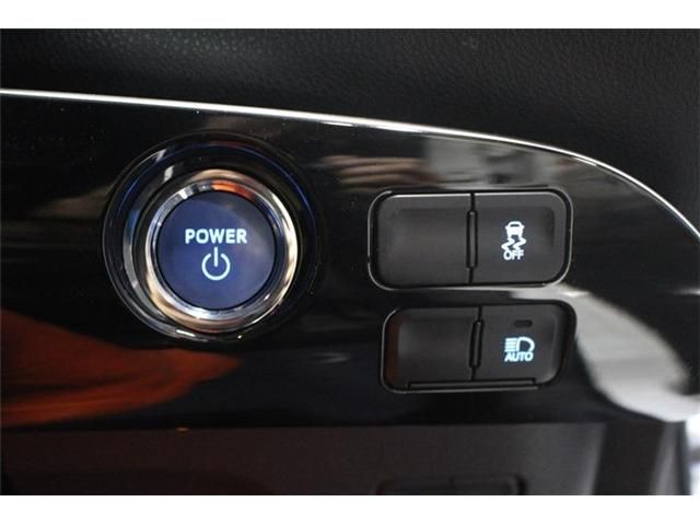 TOYOTA PRIUS 4WD 2020