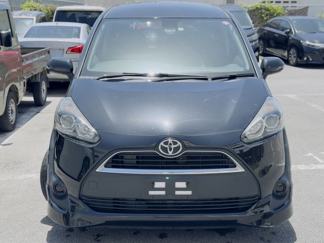 TOYOTA SIENTA 2016