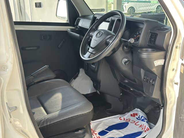 DAIHATSU HIJET CARGO 2019