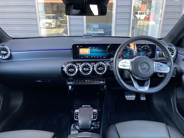 MERCEDES BENZ MERCEDES BENZ A class 2019