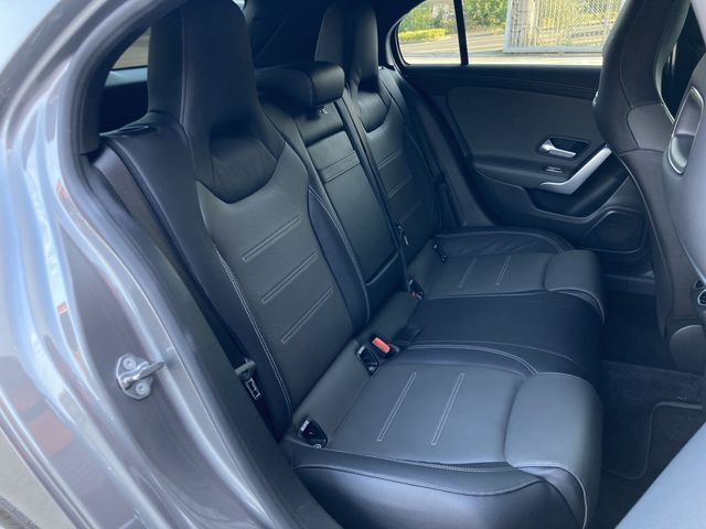 MERCEDES BENZ MERCEDES BENZ A class 2019