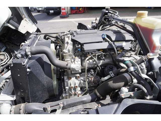 MITSUBISHI CANTER 2019