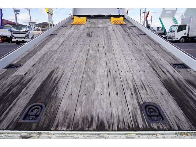 MITSUBISHI CANTER 2019