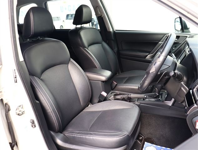 SUBARU FORESTER 2017