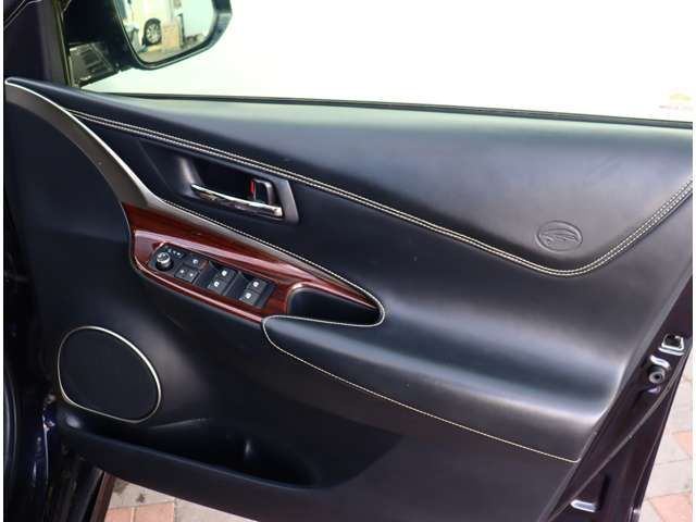 TOYOTA HARRIER 2WD 2016