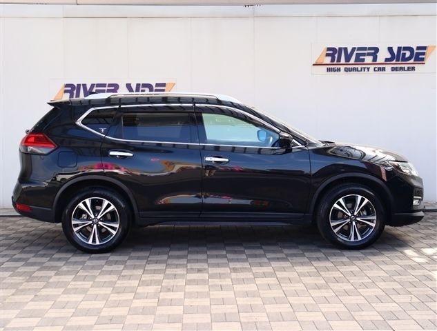 NISSAN X-TRAIL 4WD 2017