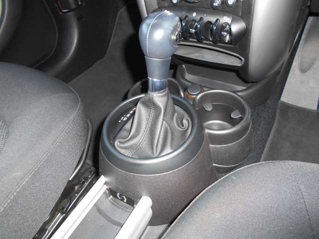 BMW BMW MINI COOPER CROSSOVER 2016