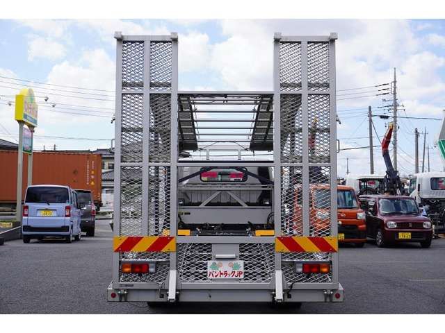 MITSUBISHI CANTER 2017