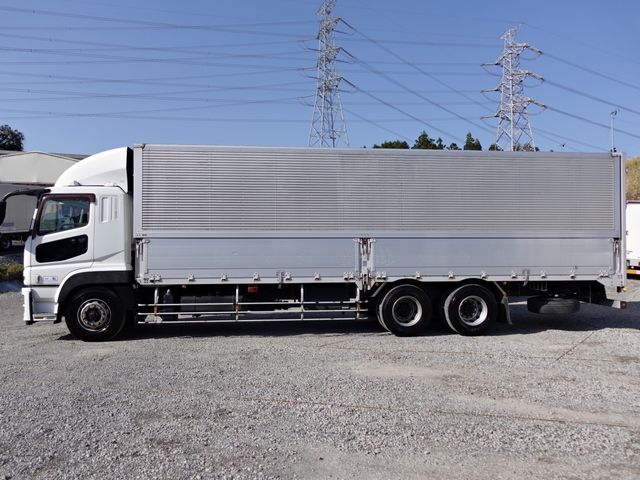 MITSUBISHI FUSOU SUPER GREAT 2013