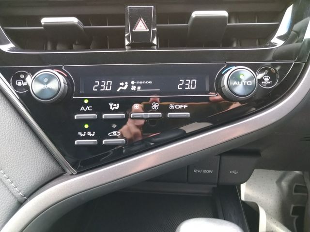 TOYOTA CAMRY HYBRID 2021