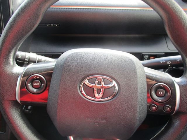 TOYOTA SIENTA 2018