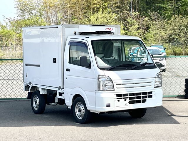 MITSUBISHI MINICAB truck 2018