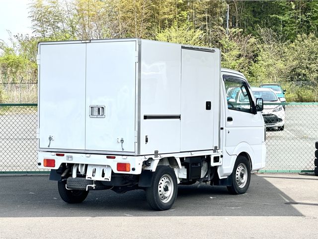 MITSUBISHI MINICAB truck 2018