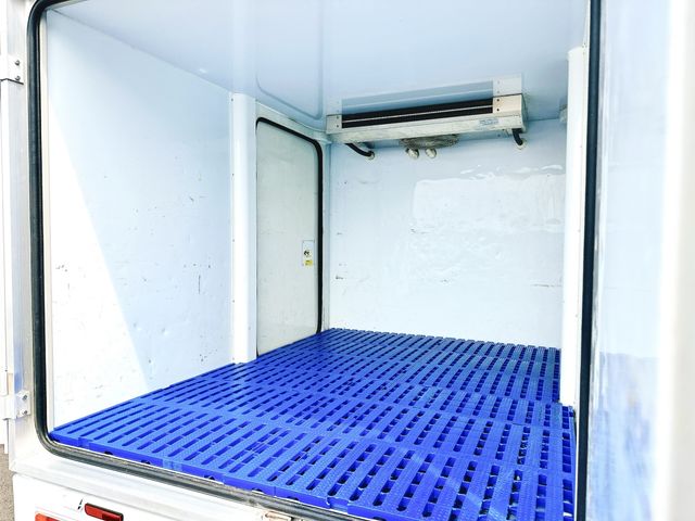 MITSUBISHI MINICAB truck 2018